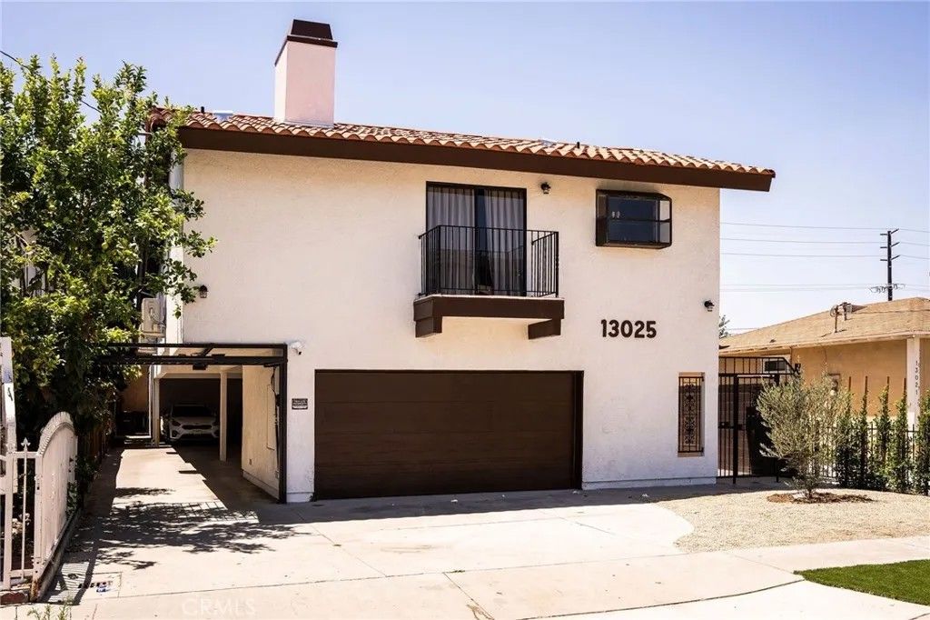 Photo of 13025 Roselle Avenue, Hawthorne, CA 90250 (MLS # OC26096566)