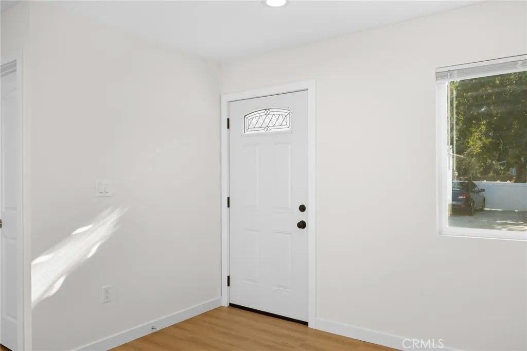 Photo of 7649 Thousand Oaks #1/2, Tujunga, CA 91042 (MLS # GD26008805)