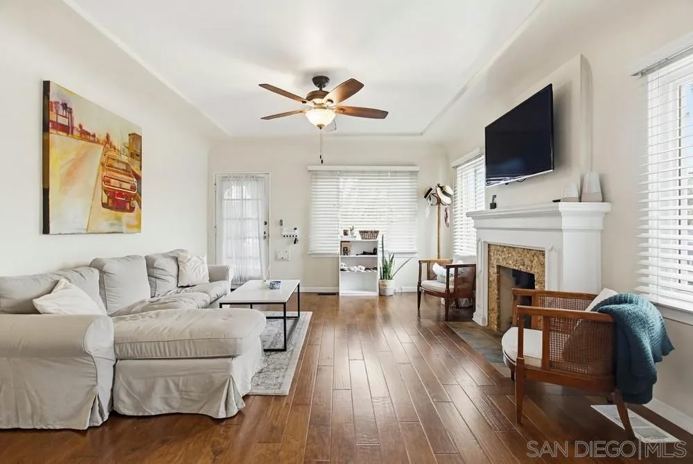 4454 - 4458 N 41st St