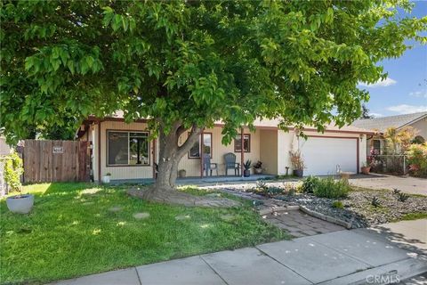 Photo of 358 Via Ramona, Paso Robles, CA 93446 (MLS # NS26083179)