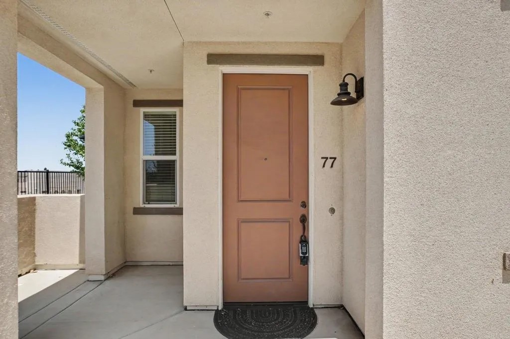 1207 Paseo Seashore 77