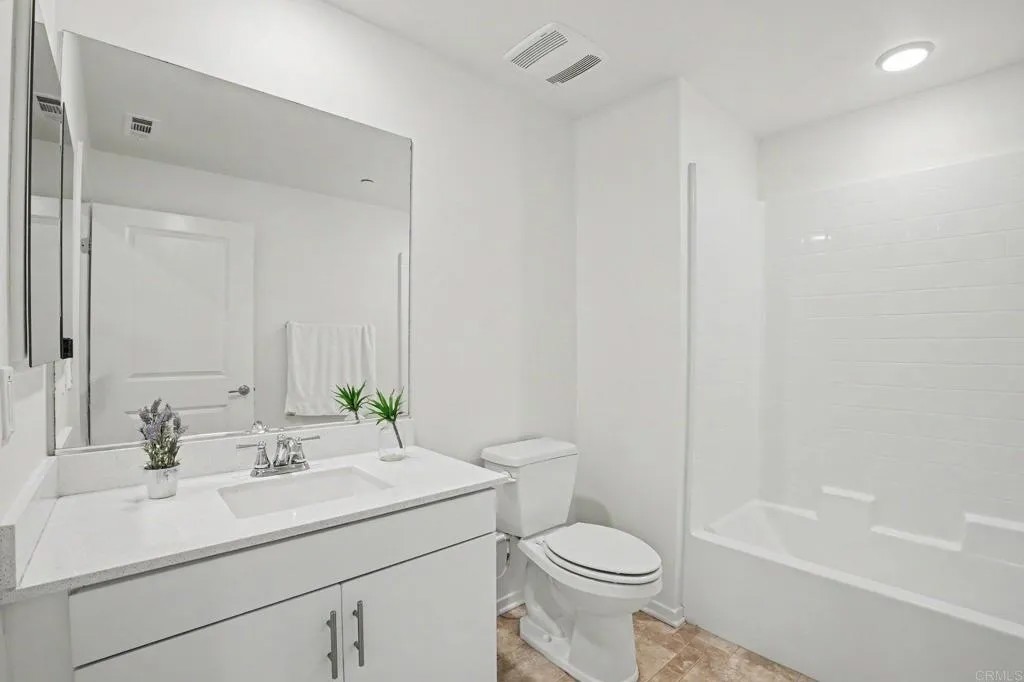 1207 Paseo Seashore 77