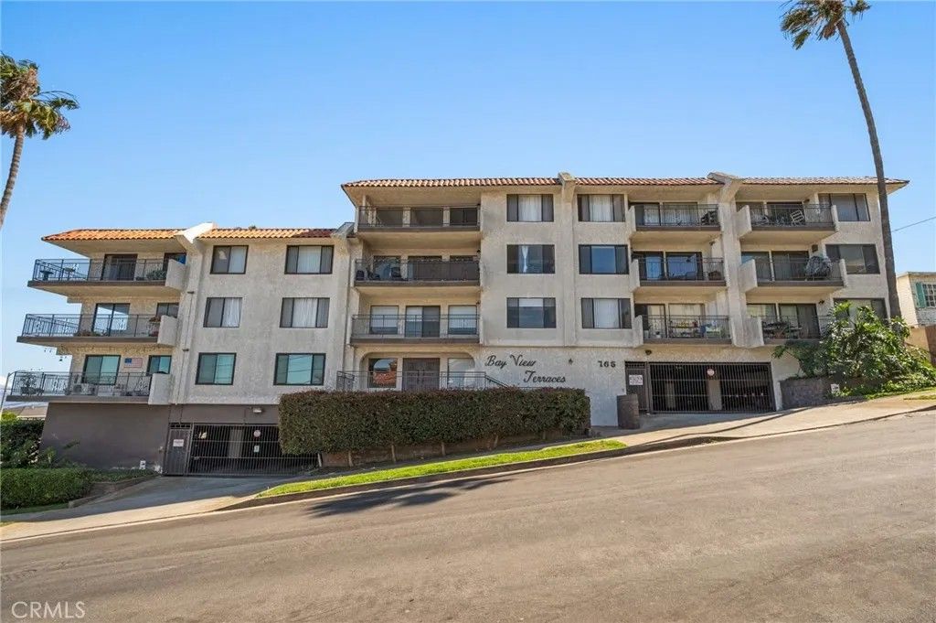 Photo of 765 W 26th St, San Pedro, CA 90731 (MLS # SB26089409)