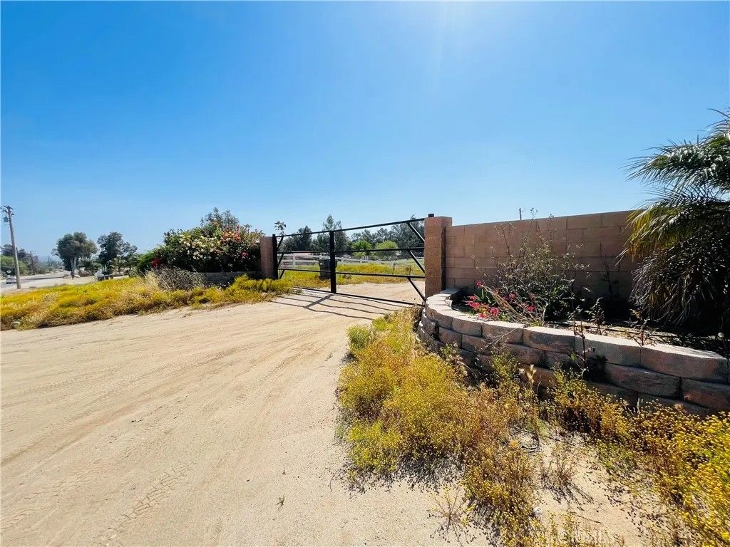 Photo of 22285 Old Elsinore, Perris, CA 92570 (MLS # MB25270746)