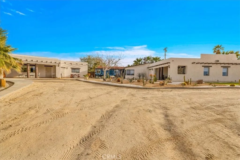 75775 Joe Davis Drive