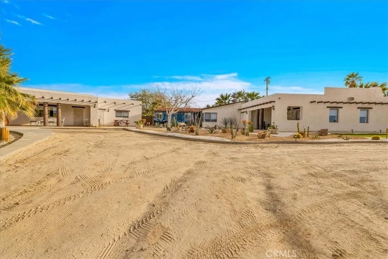75775 Joe Davis Drive