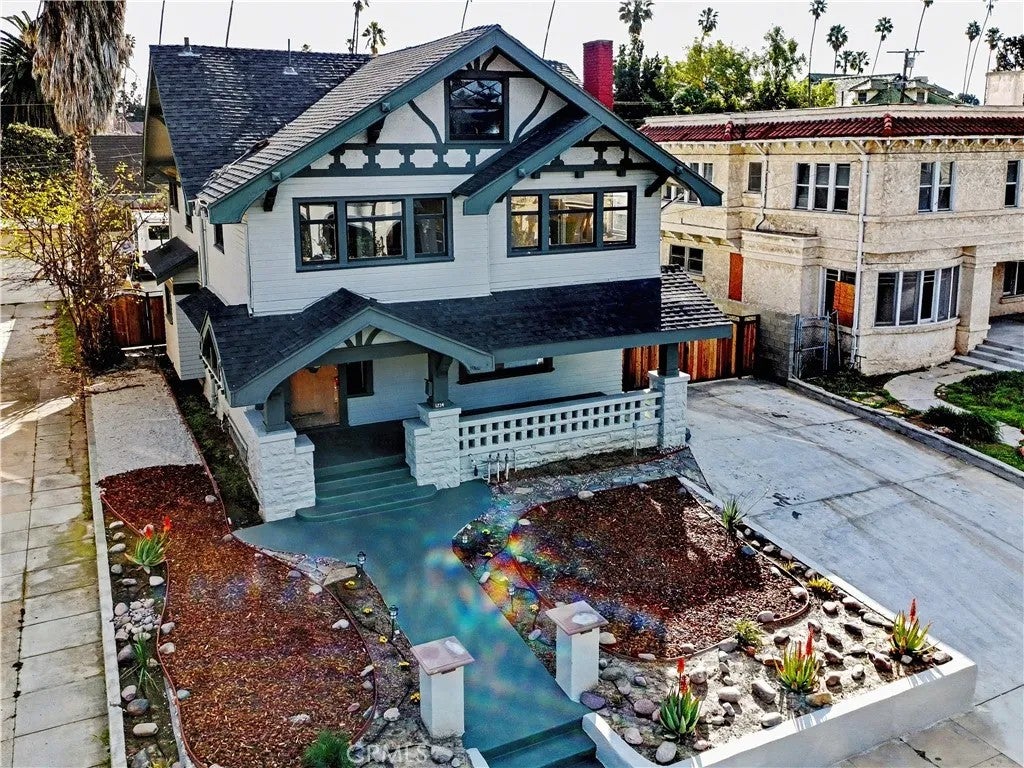 1224 3rd Avenue