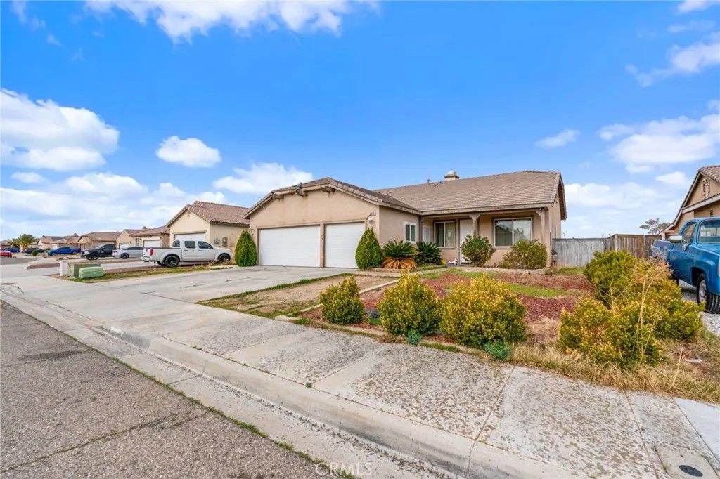 Photo of 10726 Thorndale St, Adelanto, CA 92301 (MLS # CV25281360)
