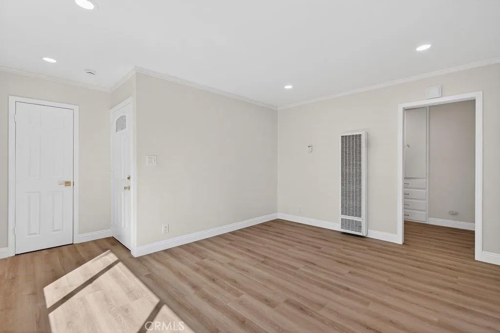925 E Appleton
