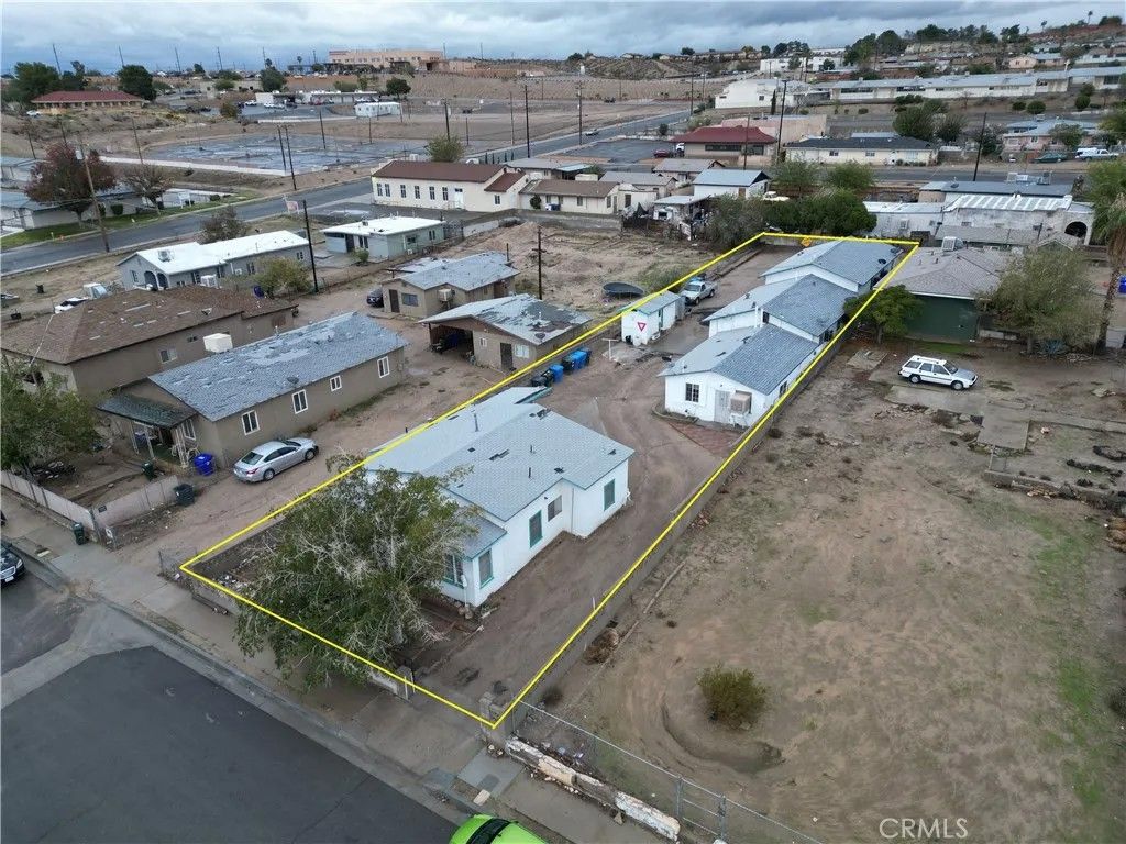 Photo of 604 E Buena Vista, Barstow, CA 92311 (MLS # DW26051829)