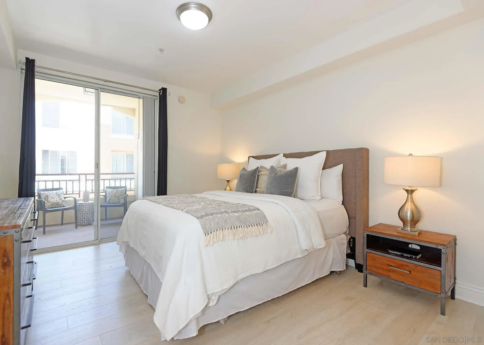 San Diego, California 92130, United States, 1 Bedroom Bedrooms, ,1 BathroomBathrooms,Residential,Active,159747