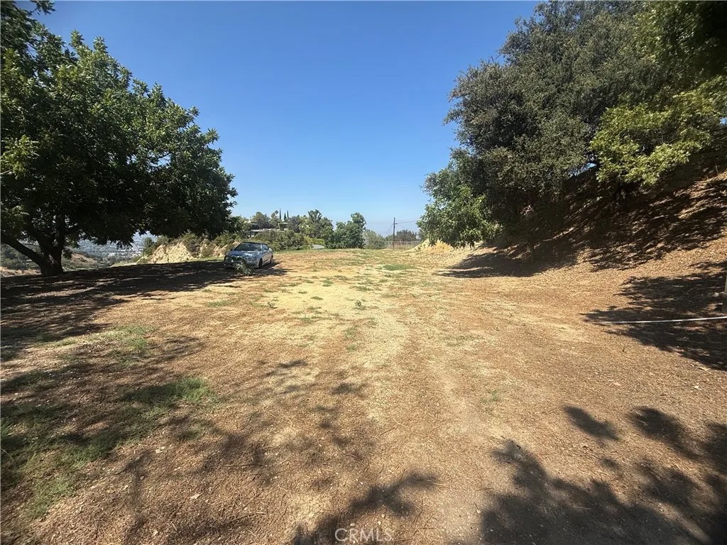 3511 Beverly Glen