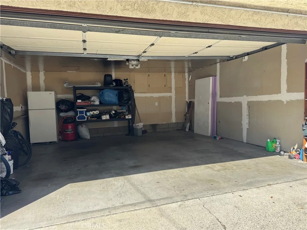 13851 Los Angeles B