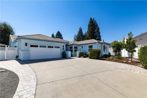 4 beds bed, 3 baths bath property at 826 Oxen, Paso Robles, CA 93446