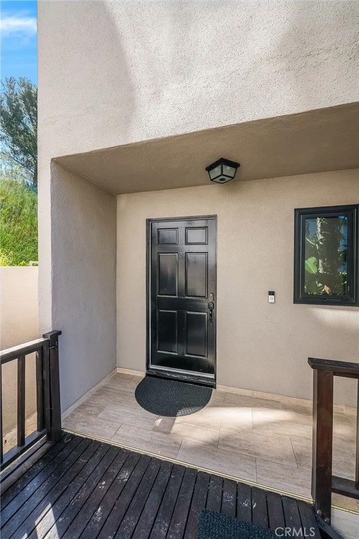 1800 Silverwood Terrace