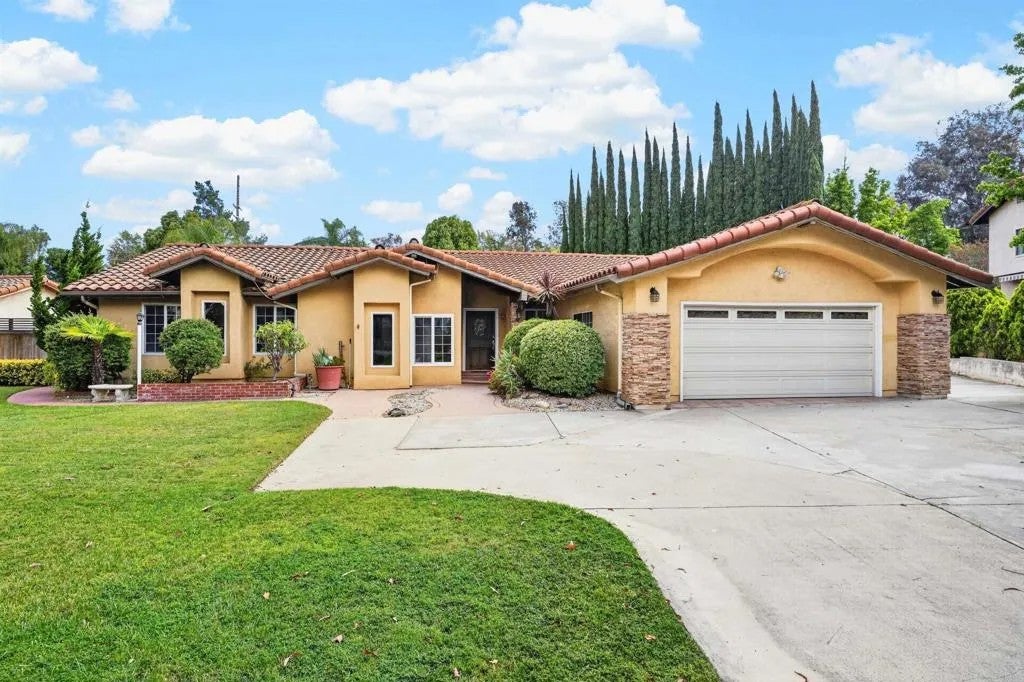 Photo of 1654 Candleight Ave, Escondido, CA 92029 (MLS # NDP2605279)