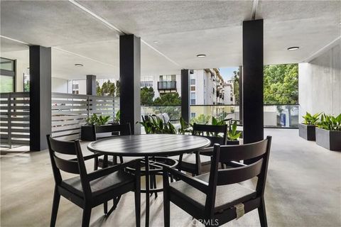 Tiny photo for 178 S Euclid Avenue #412, Pasadena, CA 91101 (MLS # SR25246383)
