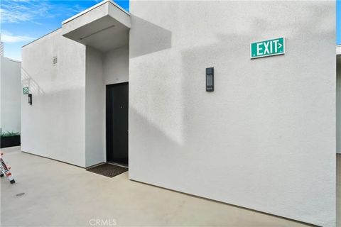 Tiny photo for 178 S Euclid Avenue #412, Pasadena, CA 91101 (MLS # SR25246383)
