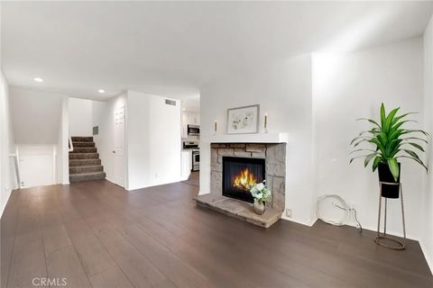 Tiny photo for 29623 Strawberry Hill, Agoura Hills, CA 91301 (MLS # SR25245994)