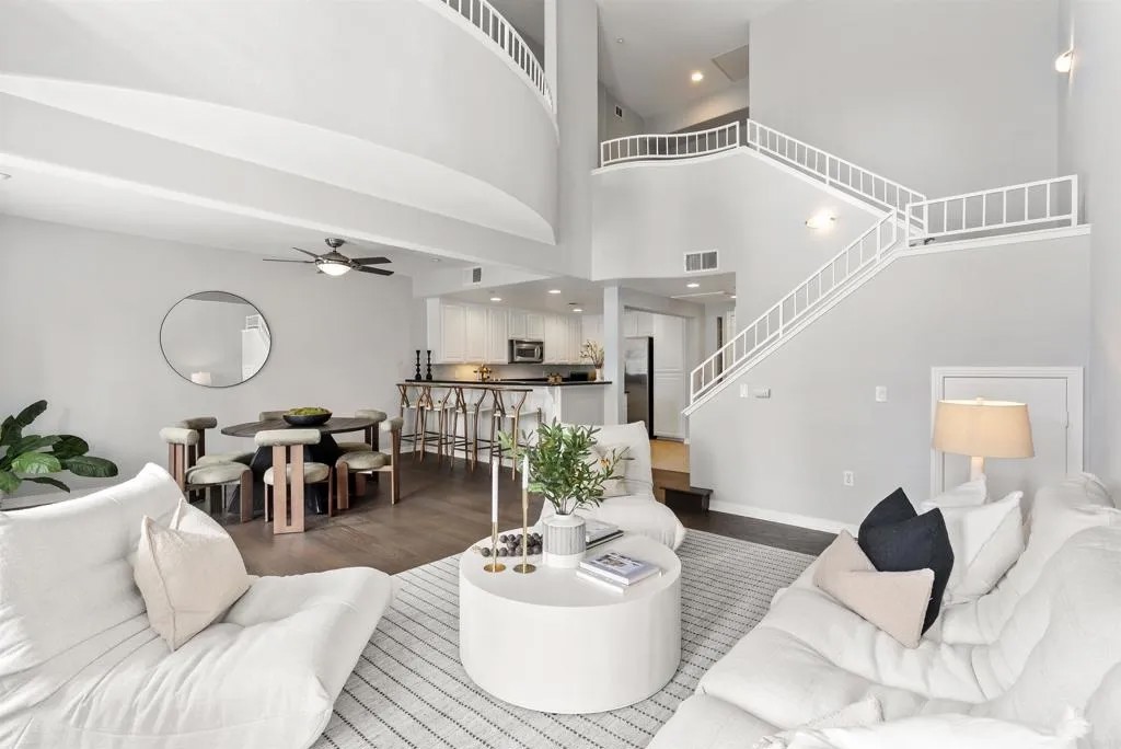 301 W G Street 433