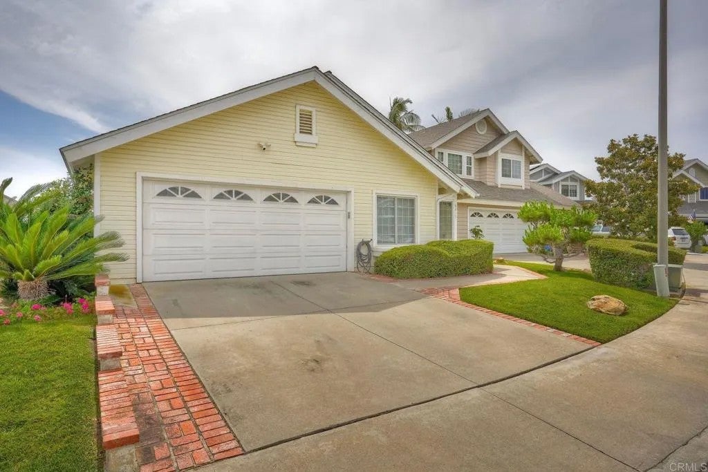 6817 Watercourse Drive
