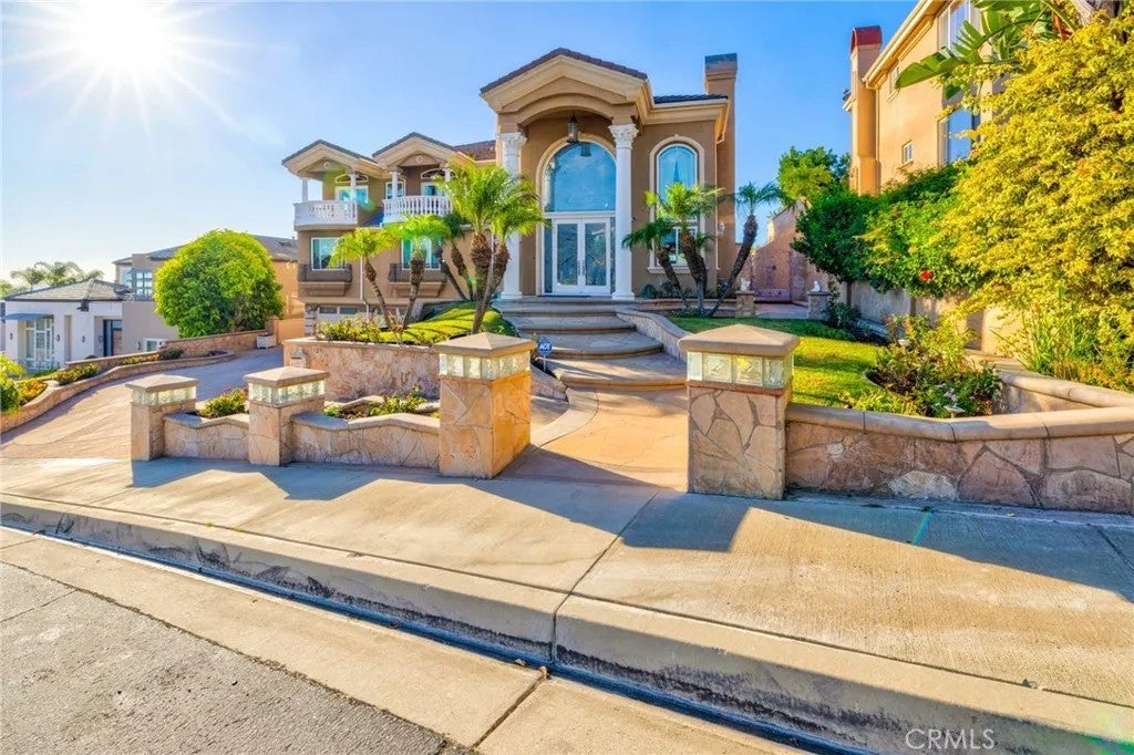 15931 Aurora Crest