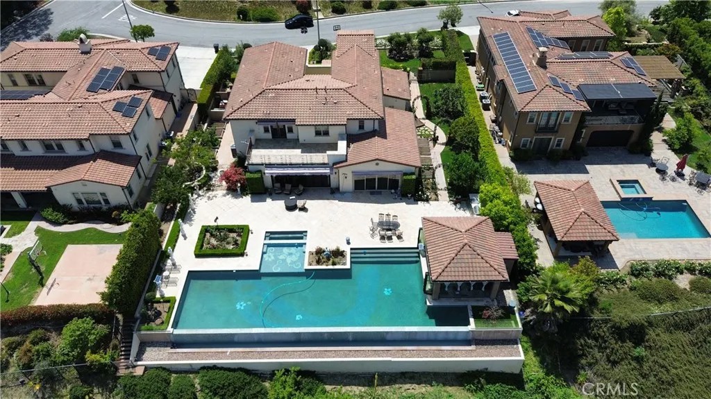 2825 Majestic Street