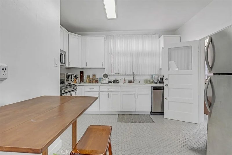 534 S Coronado