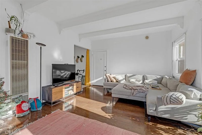 534 S Coronado