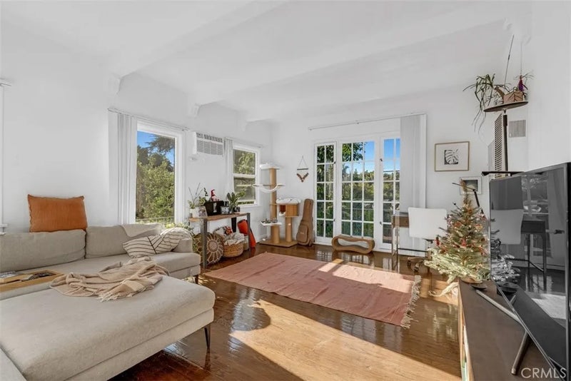 534 S Coronado