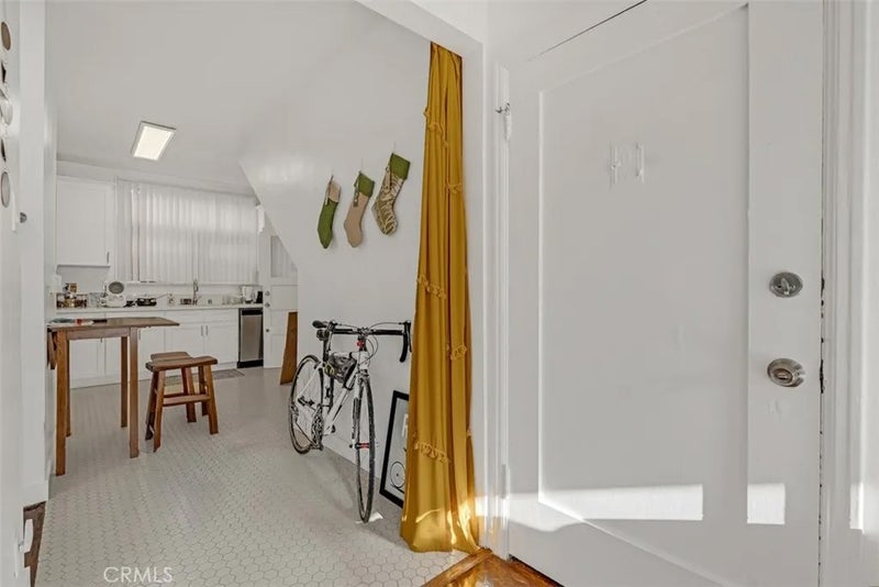 534 S Coronado