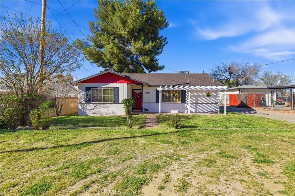 Photo of 5127 W Avenue L12, Lancaster, CA 93536 (MLS # SR26055466)