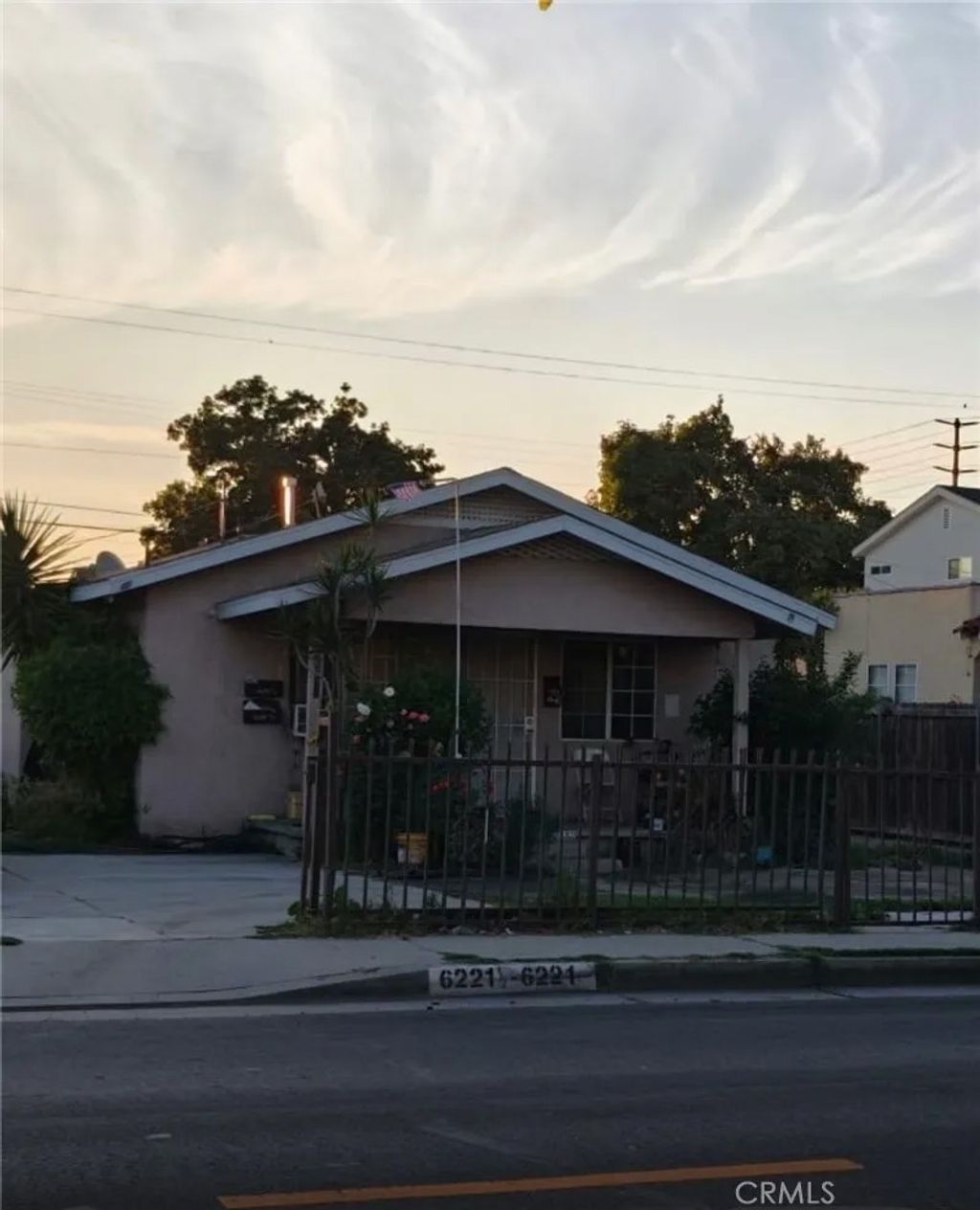 Photo of 6221 Heliotrope Ave, Bell, CA 90201 (MLS # SW26066240)