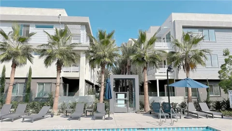 MLS: OC26188751