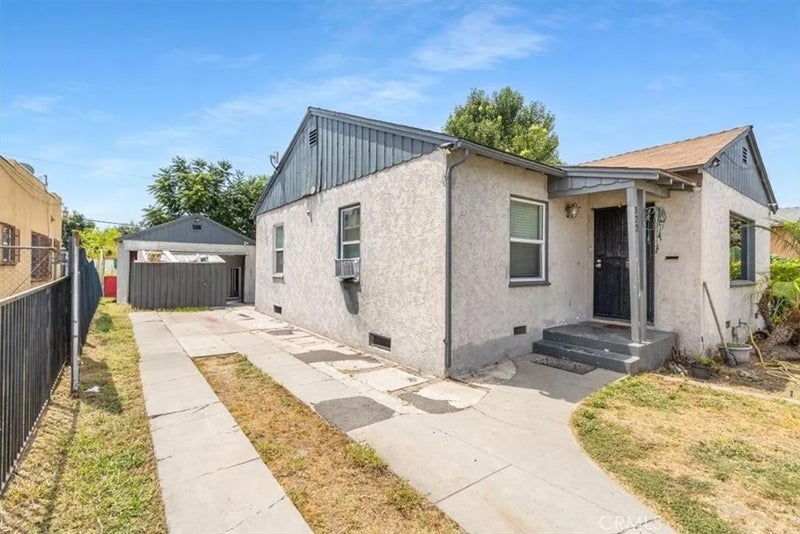 322 W School Street