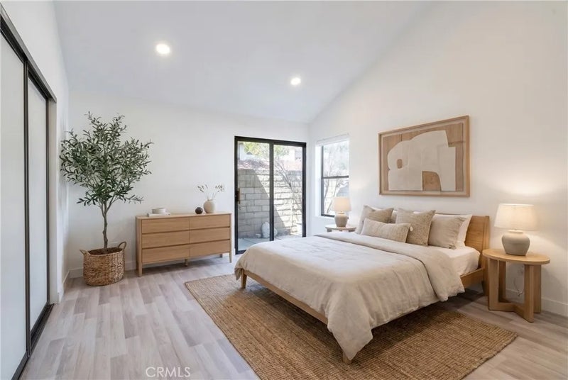 9138 Tujunga Canyon