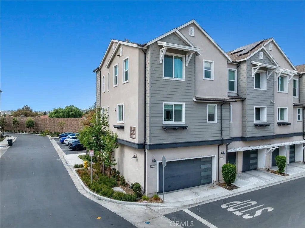 Photo of 32053 Paseo Vienta, San Juan Capistrano, CA 92675 (MLS # NP26226629)