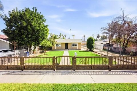 Photo of 3454 Franklin Ave, Riverside, CA 92507 (MLS # IV26053213)