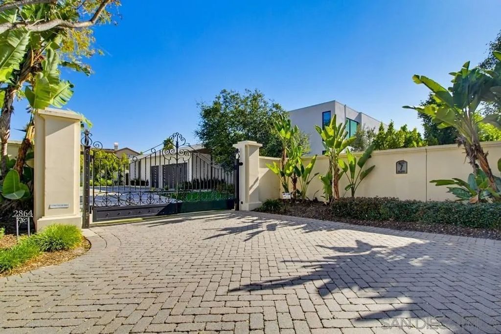 Photo of 2864 Gate Seven Pl, Chula Vista, CA 91914 (MLS # 260006475)