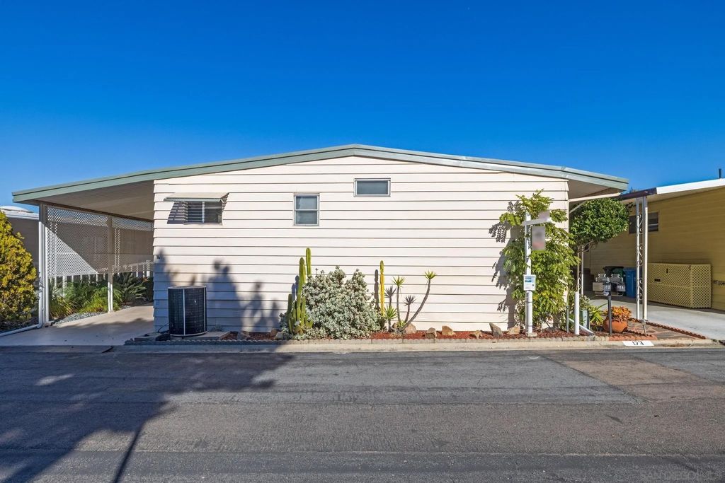 Photo of 7467 Mission Gorge Road #173, Santee, CA 92071 (MLS # 260001720)