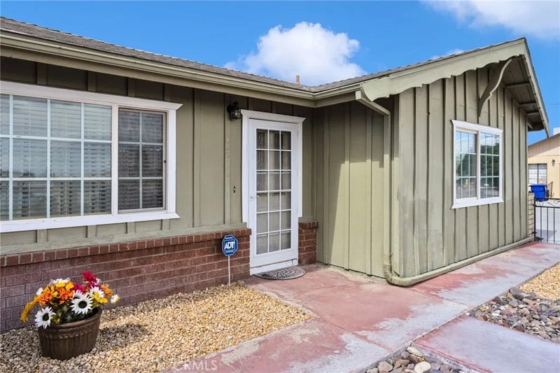 1130 Oasis Drive