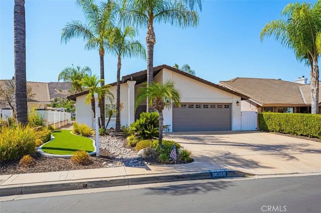 Photo of 30360 Point Marina Drive, Canyon Lake, CA 92587 (MLS # IV26005356)
