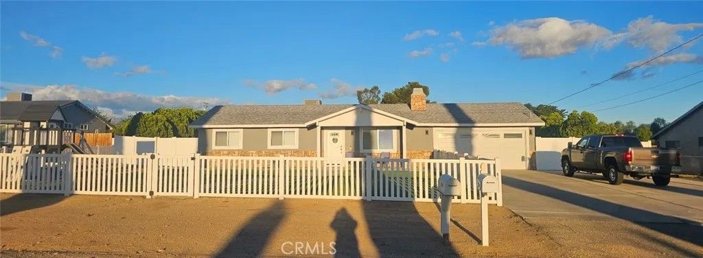 Photo of 10292 Kern Rd, Hesperia, CA 92345 (MLS # IV26077979)