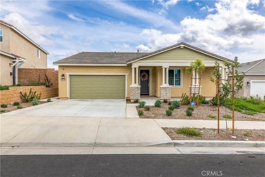 Photo of 30165 Truckee Circle, Menifee, CA 92585 (MLS # SW26064039)