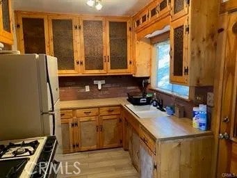 544 Community Drive