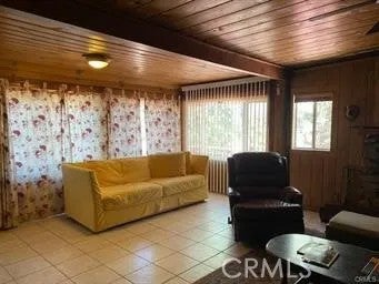 544 Community Drive