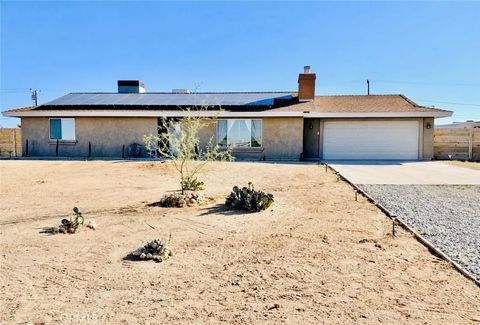 Photo of 58271 Caliente Street, Yucca Valley, CA 92284 (MLS # SR26060267)