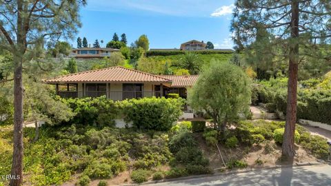Photo of 880 Grada Avenue, Camarillo, CA 93010 (MLS # V1-33005)
