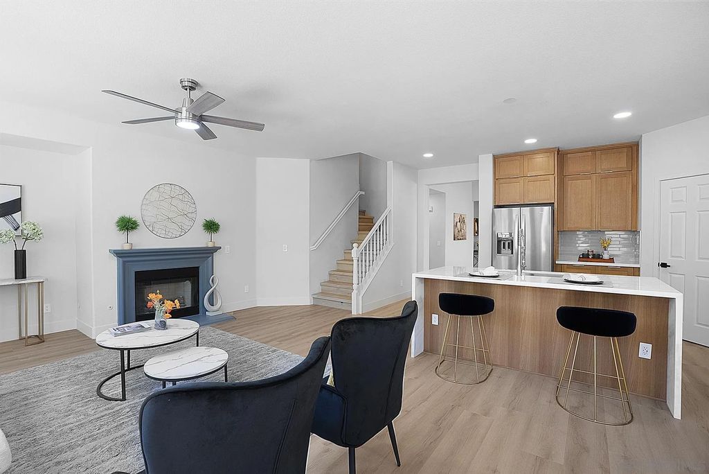 Photo of 1120 Parkview Dr, Oceanside, CA 92057 (MLS # 250040780)