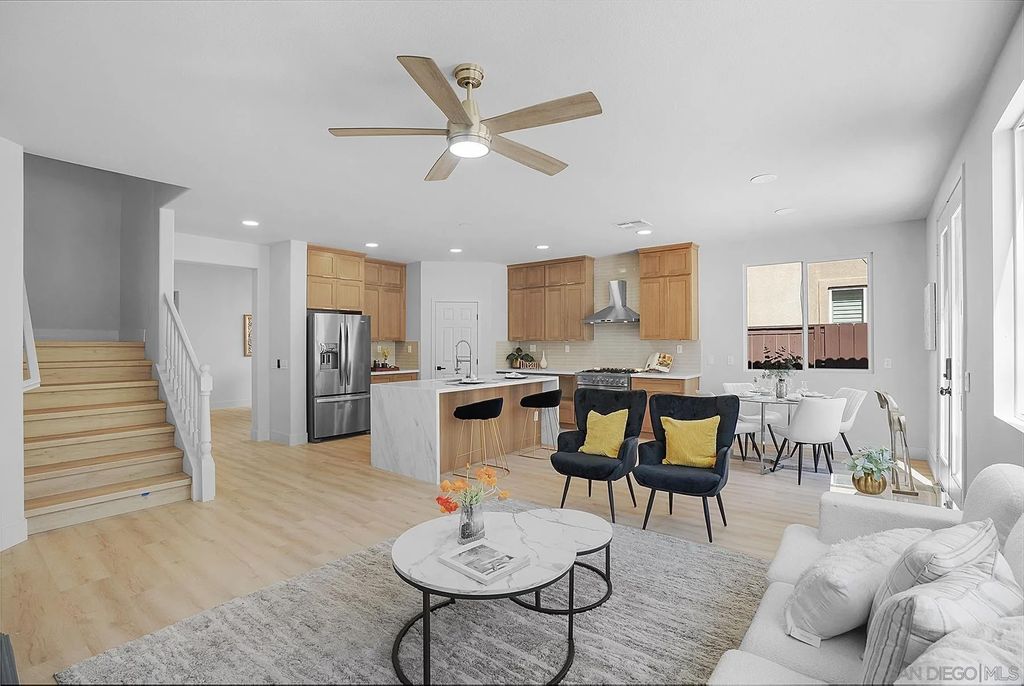 Photo of 1120 Parkview Dr, Oceanside, CA 92057 (MLS # 250040780)